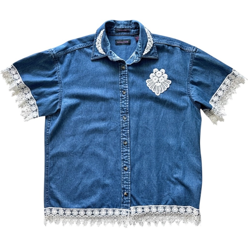 VTG 90s Y2K Blue Denim Short Sleeve Button Down Shirt L Crochet Eyelet Lace Trim